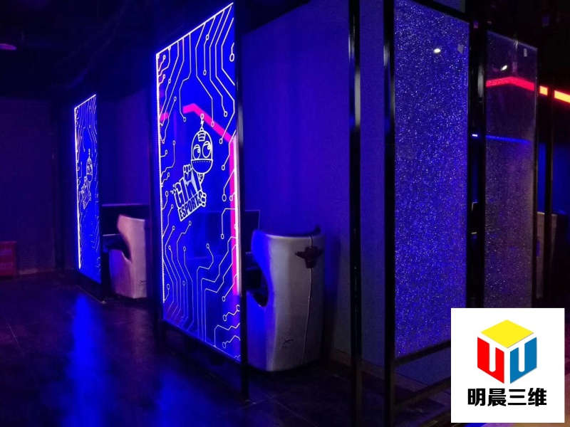 光影璀璨：激光內(nèi)雕玻璃點亮網(wǎng)紅餐飲新風尚